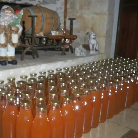 La Roulotte De Pommette Et Billy - Lares La Hoguette