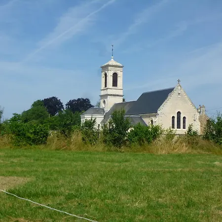 住宿加早餐酒店 La Roulotte De Pommette Et Billy - Lares
