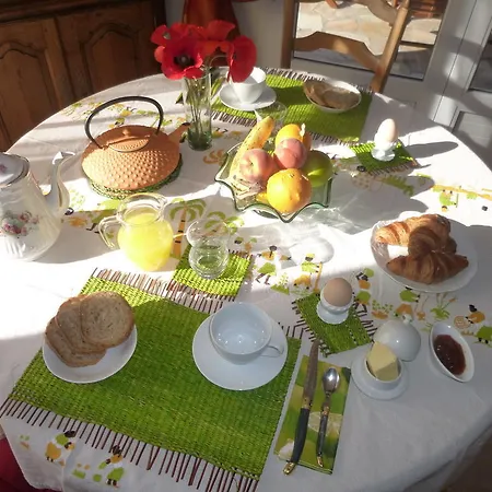 住宿加早餐酒店 La Roulotte De Pommette Et Billy - Lares La Hoguette