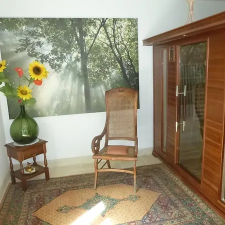 住宿加早餐酒店 La Roulotte De Pommette Et Billy - Lares 4*