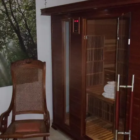 La Roulotte De Pommette Et Billy - Lares